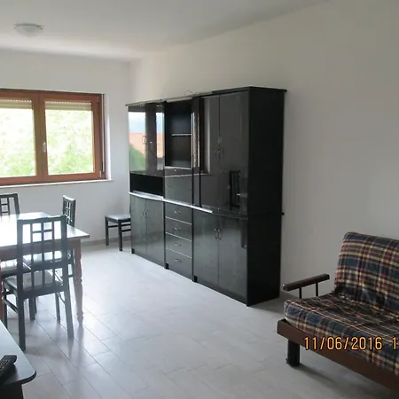 Apartment. Primavera Apartmán LʼAquila
